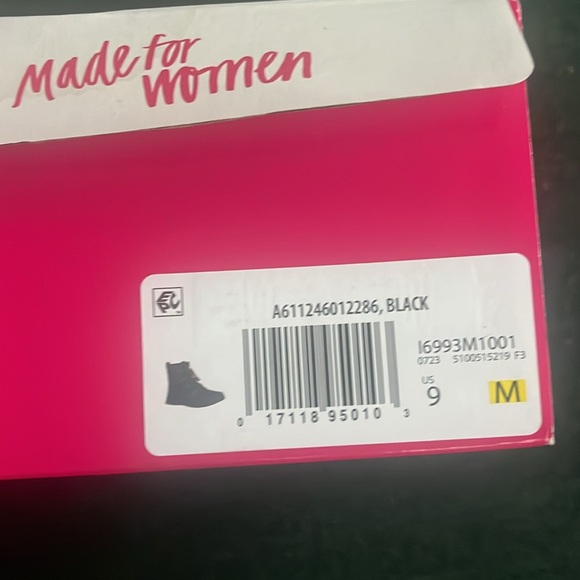 Ryka Water Repellant Black Boots Women’s Sz 9M lace up rain sleet snow shoes - Picture 11 of 12